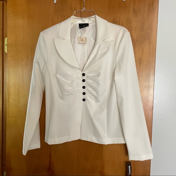 DONUTZ 2 PIECE IVORY PANT SUIT. SIZE 13 - Picture 4 of 7